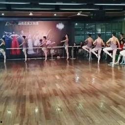 击地舞蹈成人教学视频,解锁成人舞蹈新境界